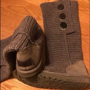 Ugg sweater boots